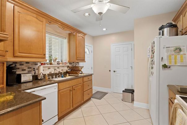Interior, Kitchen, Recessed Lighting