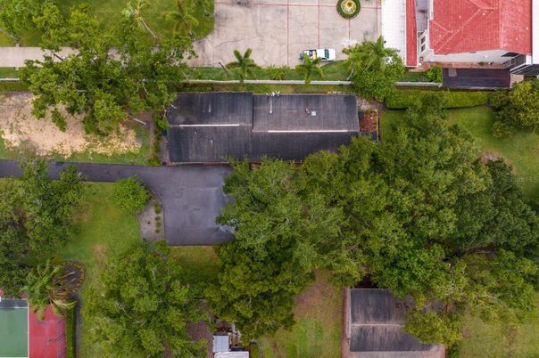 Exterior, Drone
