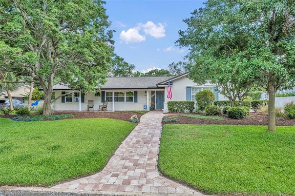 Backyard, Exterior, Facade, Ranch