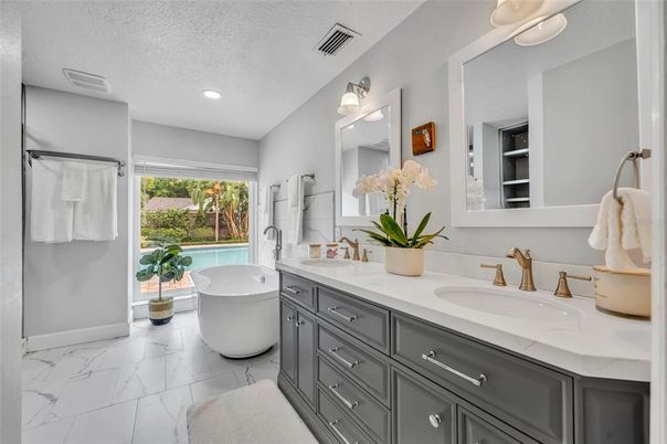 Bathroom, Dual Sink Vanities, Free Standing Baths, Interior, Marble, Recessed Lighting