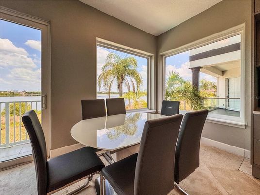 Dining room, Interior