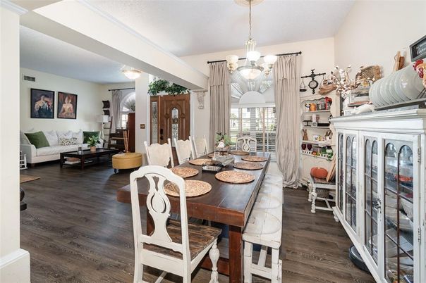 Chandelier, Dining room, Interior, Living room, Pendant Lights, Wood Texture Flooring