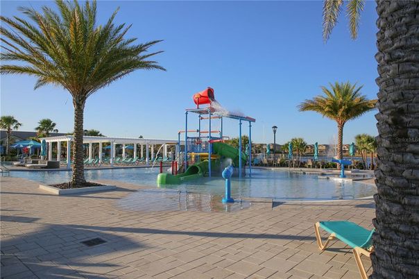 Exterior, Playground, Pool