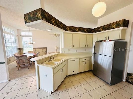 Dining room, Interior, Kitchen, Pendant Lights