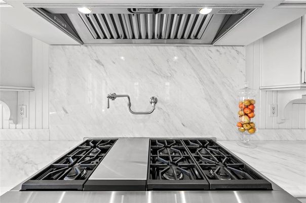 Interior, Kitchen, Marble Walls, Recessed Lighting