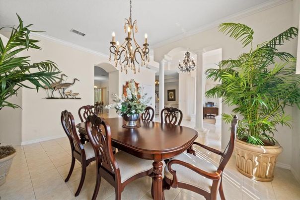 Chandelier, Dining room, Interior