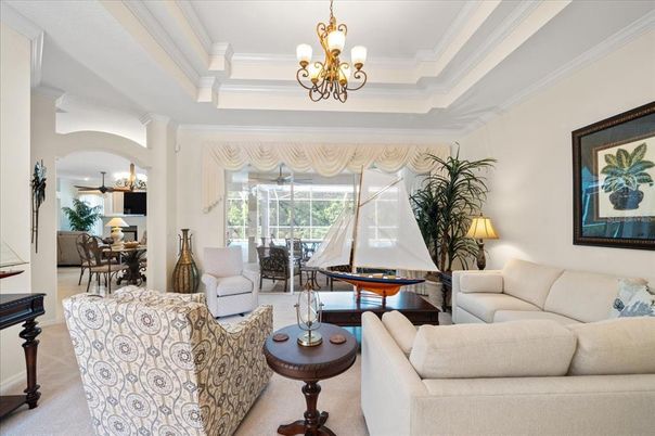 Chandelier, Dining room, Interior, Living room