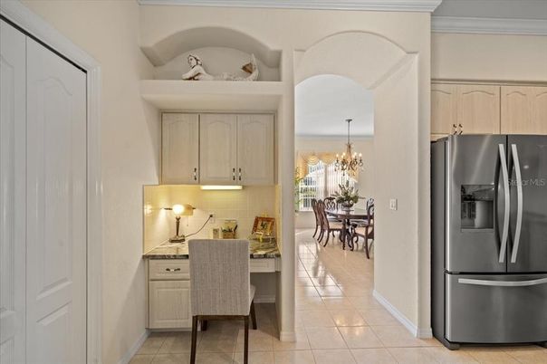 Chandelier, Dining room, Interior, Kitchen