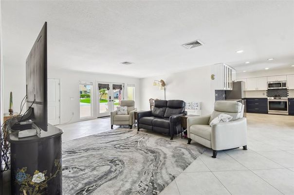 Interior, Kitchen, Living room, Recessed Lighting, Stainless Steel Appliances