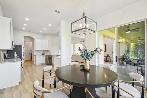 Dining room, Interior, Kitchen, Pendant Lights, Recessed Lighting, Wood Texture Flooring