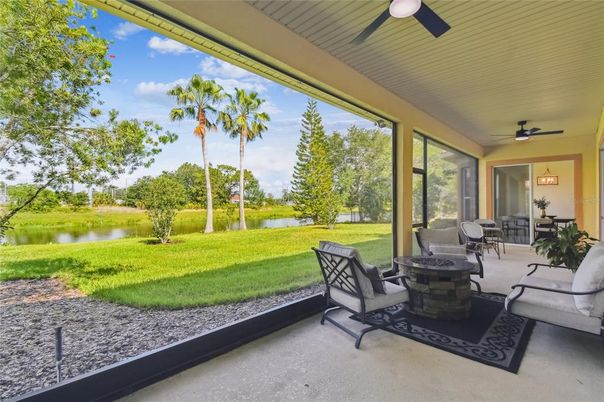 Interior, Sun Room, Water