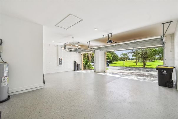Garage, Interior