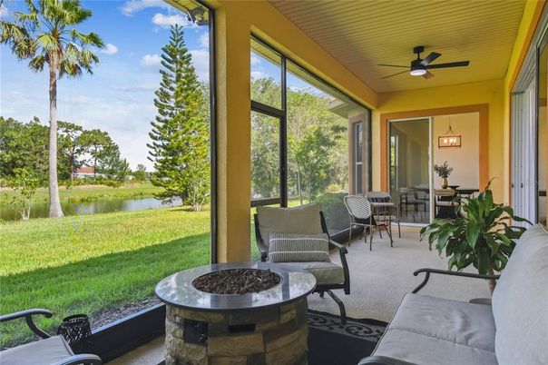 Exterior, Sun Room, Water