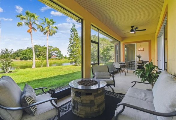 Exterior, Sun Room, Water