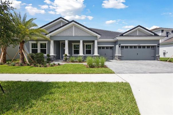 Attached, Exterior, Facade, American Craftsman