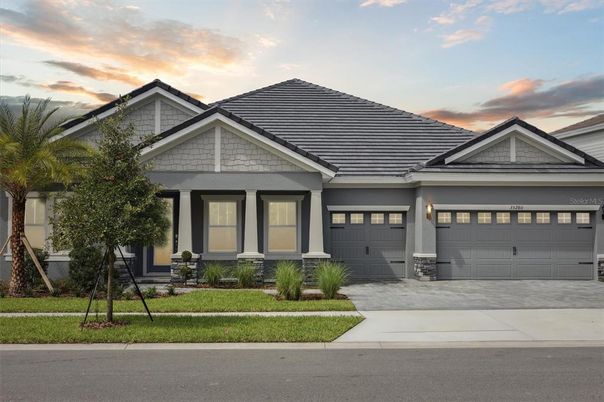 Attached, Exterior, Facade, American Craftsman