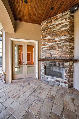 Exterior, Fireplace