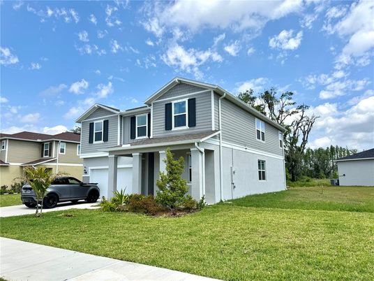 Attached, Exterior, Facade, Farmhouse