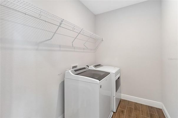 Interior, Washer, Wood Texture Flooring