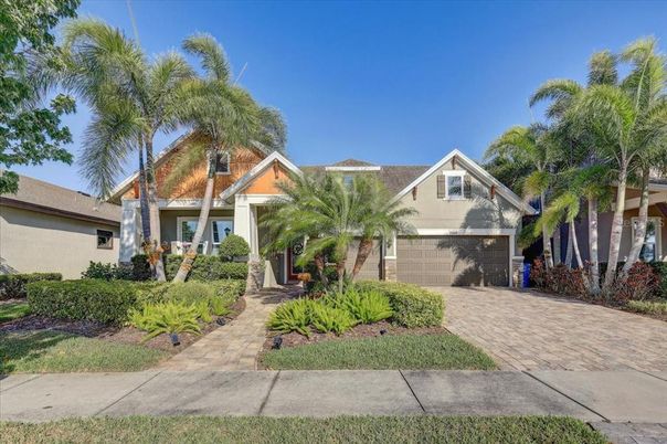 Attached, Exterior, Facade, Ranch