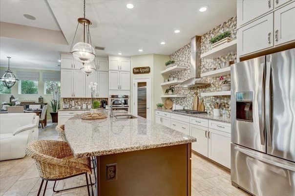 Dining room, Interior, Kitchen, Pendant Lights, Recessed Lighting, Stainless Steel Appliances
