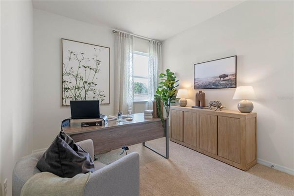 Home Office, Interior