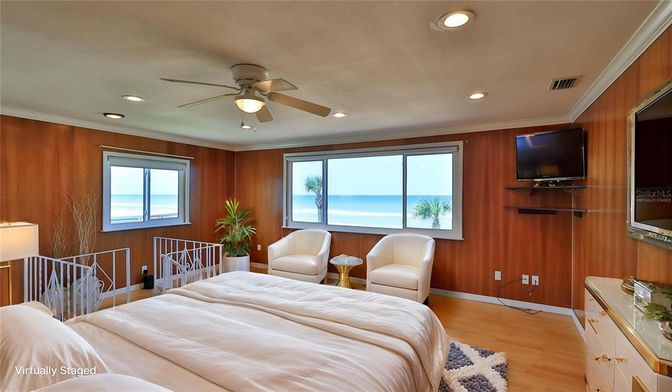Bedroom, Interior, Recessed Lighting, Water, Wood Texture Flooring