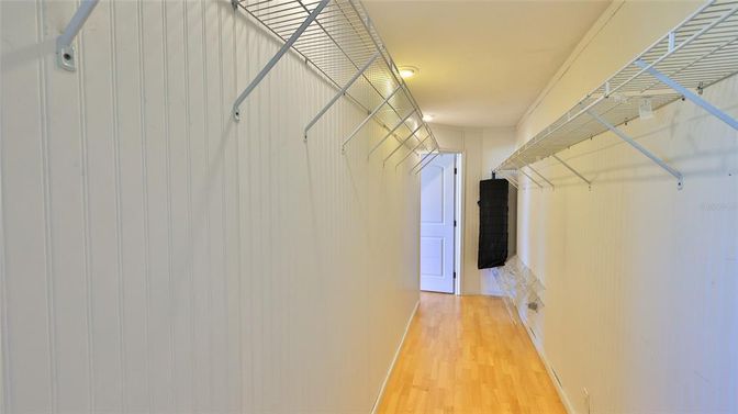 Interior, Walk-in Closets, Wood Texture Flooring