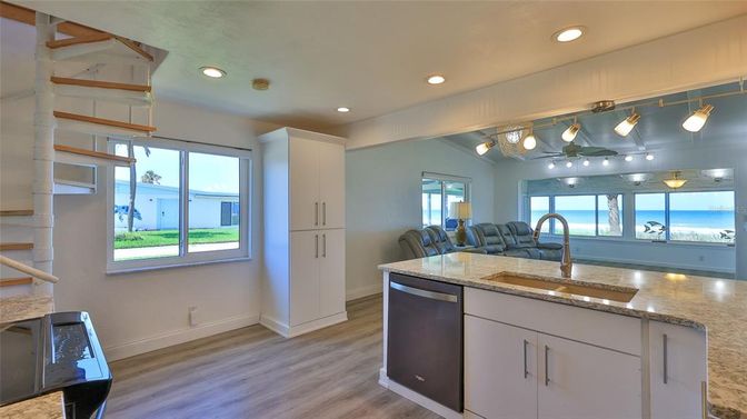 Interior, Kitchen, Recessed Lighting, Water, Wood Texture Flooring