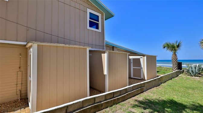 Exterior, Water