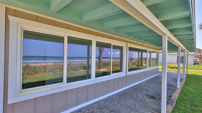 Interior, Sun Room, Water