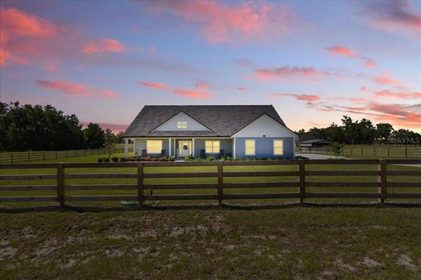 Backyard, Exterior, Facade, Farmhouse