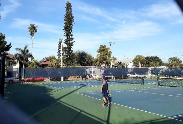 Exterior, Tennis Courts