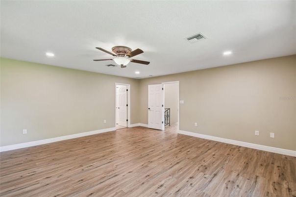 Empty room, Interior, Recessed Lighting, Wood Texture Flooring