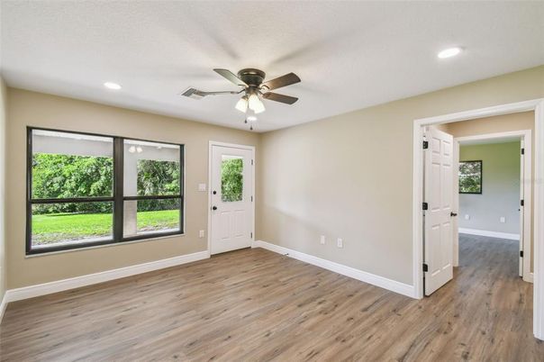 Empty room, Interior, Recessed Lighting, Wood Texture Flooring