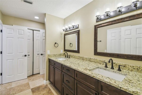 Bathroom, Dual Sink Vanities, Interior, Recessed Lighting