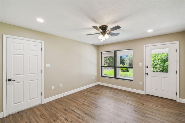 Empty room, Interior, Recessed Lighting, Wood Texture Flooring