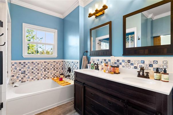 Bathroom, Dual Sink Vanities, Interior, Wood Texture Flooring