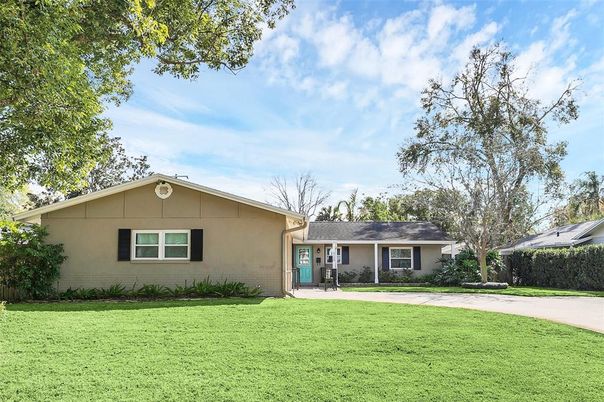 Backyard, Exterior, Facade, Solar Panels, Ranch