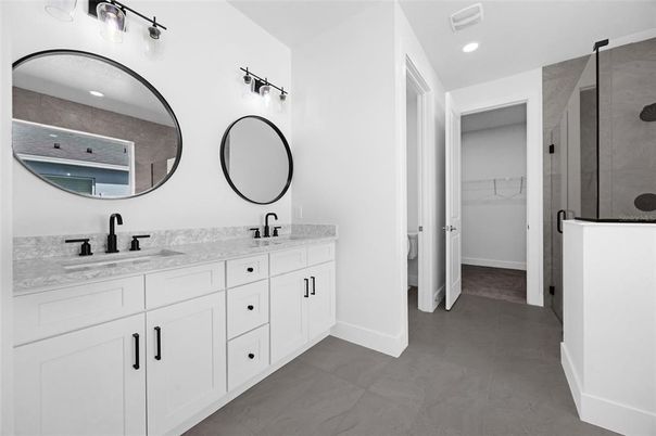 Bathroom, Dual Sink Vanities, Interior, Recessed Lighting