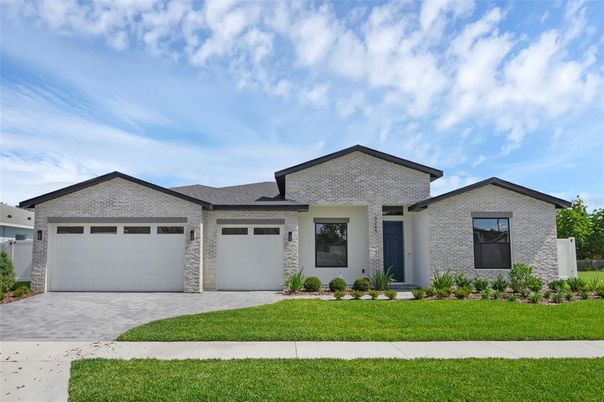 Attached, Exterior, Facade, Ranch