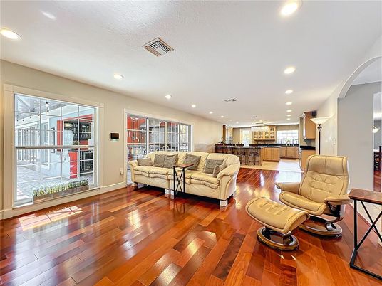 Interior, Living room, Pendant Lights, Recessed Lighting, Wood Texture Flooring