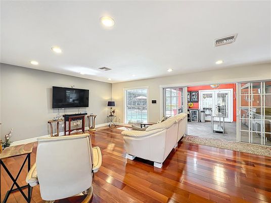 Interior, Living room, Recessed Lighting, Wood Texture Flooring