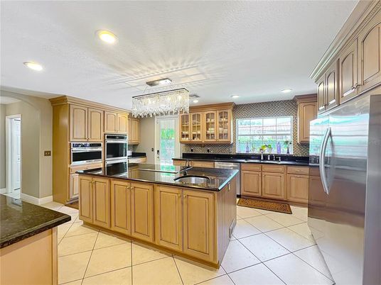 Chandelier, Interior, Kitchen, Recessed Lighting, Stainless Steel Appliances