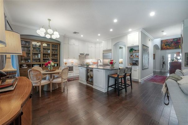 Chandelier, Dining room, Interior, Kitchen, Recessed Lighting, Wood Texture Flooring
