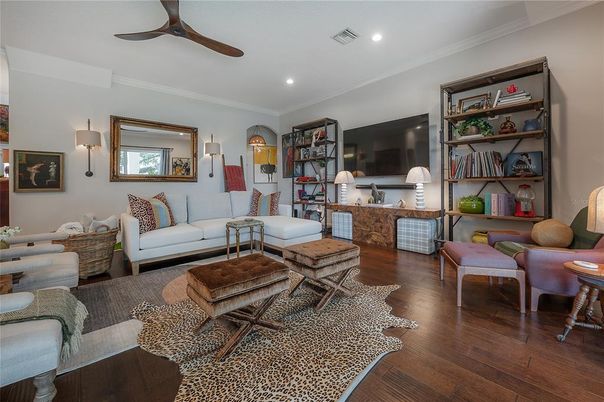 Interior, Living room, Recessed Lighting, Wood Texture Flooring