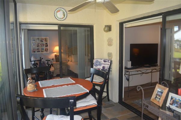Dining room, Interior