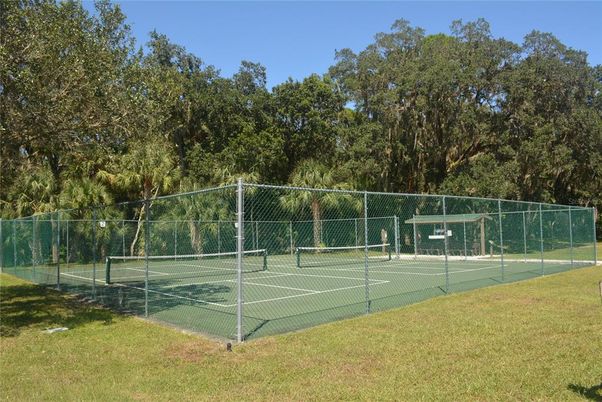 Exterior, Tennis Courts