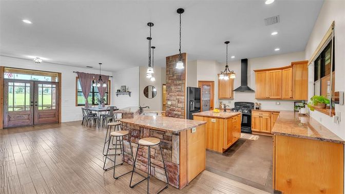 Dining room, Interior, Kitchen, Pendant Lights, Recessed Lighting, Wood Texture Flooring