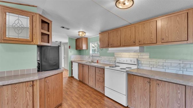 Interior, Kitchen, Wood Texture Flooring